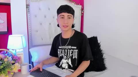 xaanderGrey online show from 12.03.25