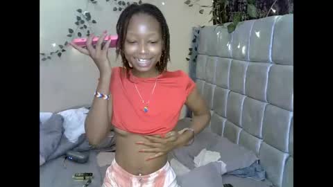 Snapshot of xalia_caramel chatting on 05.21.26 Alexa online show from 05.21.26