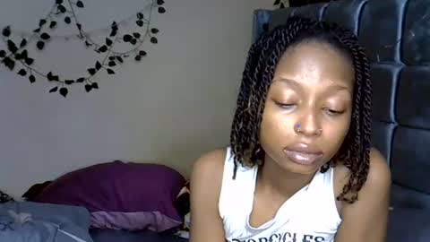 Snapshot of xalia_caramel chatting on 07.10.26 Alexa online show from 07.10.26