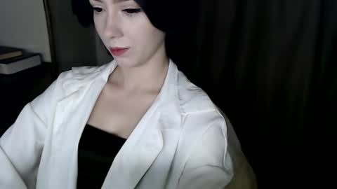 Snapshot of xan_ex chatting on 11.18.25 xan_ex online show from 11.18.25