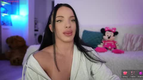 Snapshot of xandrabae chatting on 05.18.26 Alexandra online show from 05.18.26
