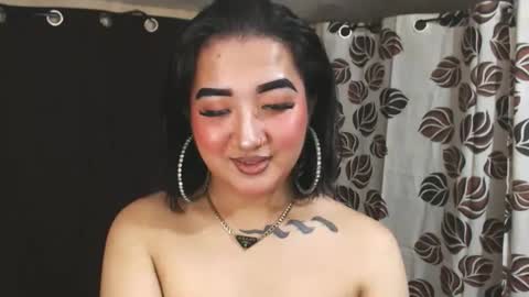 Nira   NOT INTO CHEAP GUYS  online show from 01.14.25