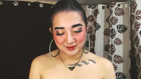 Nira   NOT INTO CHEAP GUYS  online show from 01.18.25