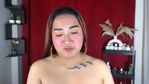 Nira   NOT INTO CHEAP GUYS  online show from 09.25.25