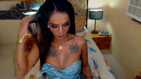 THALIA MOUNT online show from 02.06.25