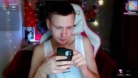 Snapshot of xavier_night81 chatting on 09.29.25 xavier_night81 online show from 09.29.25