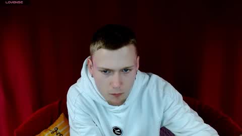 Snapshot of xavier_night81 chatting on 10.23.25 xavier_night81 online show from 10.23.25