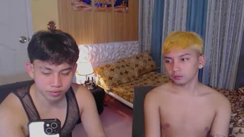 Snapshot of xcigbatecum chatting on 09.19.25 Charlie online show from 09.19.25