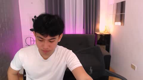 Snapshot of xcigbatecum chatting on 09.30.25 Charlie online show from 09.30.25