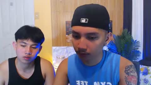 Snapshot of xcigbatecum chatting on 12.20.25 Charlie online show from 12.20.25