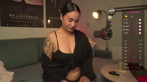 Snapshot of xcummingxsoonx chatting on 09.25.25 MIRA online show from 09.25.25