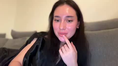 XCuteXbunny online show from 10.22.25