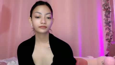 Sachi Cy online show from 02.03.25