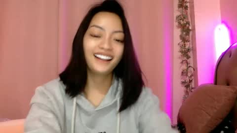 Sachi Cy online show from 02.09.25