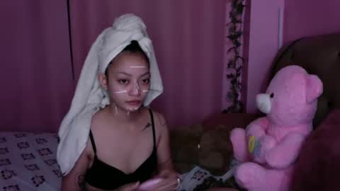 Sachi Cy online show from 02.21.25