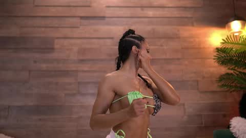 Xena online show from 04.19.26