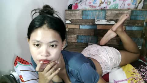 xgurlxlaloox online show from 04.19.26