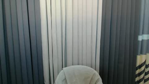 GWEN THOMPSON .......   online show from 02.20.25