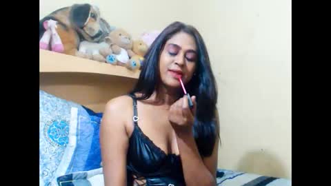 Snapshot of xindianillusion44 chatting on 01.12.26 Miss Ria online show from 01.12.26