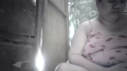 Snapshot of xjuicytits chatting on 04.18.26 xjuicytits online show from 04.18.26