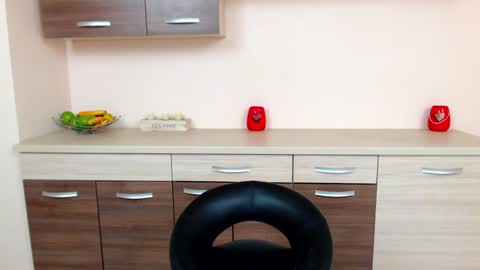 Snapshot of xkimoraxx chatting on 12.27.24 Kim online show from 12.27.24