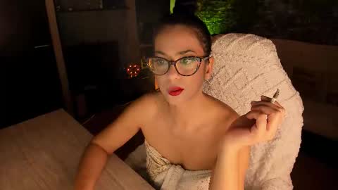 Lara online show from 11.09.25