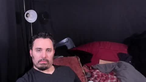 Snapshot of xmetalstudx chatting on 12.22.25 MetalstudMaster online show from 12.22.25