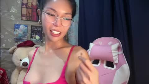Snapshot of xmonica_cummerx chatting on 06.18.26 Sweet Monica online show from 06.18.26