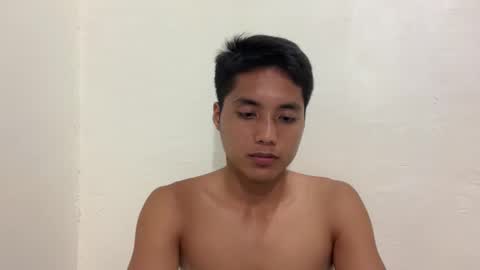 Snapshot of xmoreno_guy69 chatting on 10.12.25 SECRET online show from 10.12.25