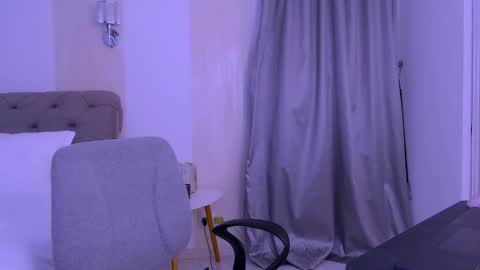 Naomi Nash online show from 02.07.25