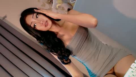 JACKY DELOS SANTOS online show from 01.09.25