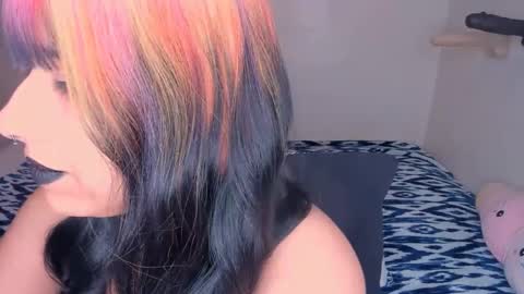 Rae  online show from 02.18.25