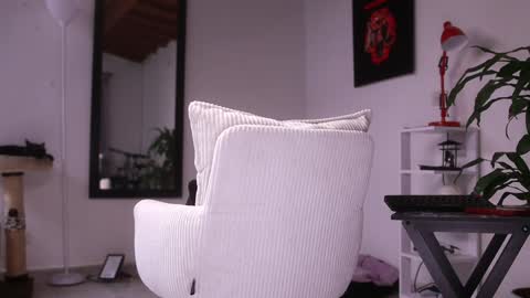   online show from 02.06.25