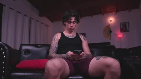   online show from 11.09.25