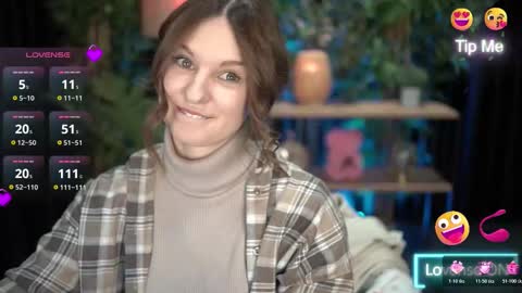 xoxo_molly online show from 10.30.25