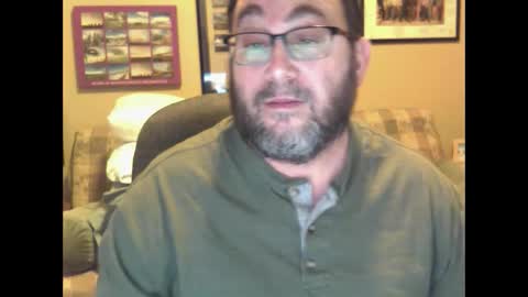 Snapshot of xpalidin chatting on 12.12.24 xPalidin online show from 12.12.24