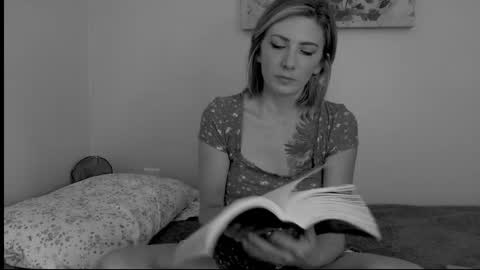 Snapshot of xpbunni chatting on 09.09.25 xpbunni online show from 09.09.25