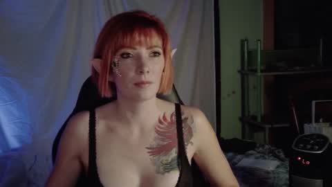 Snapshot of xpbunni chatting on 10.30.25 xpbunni online show from 10.30.25