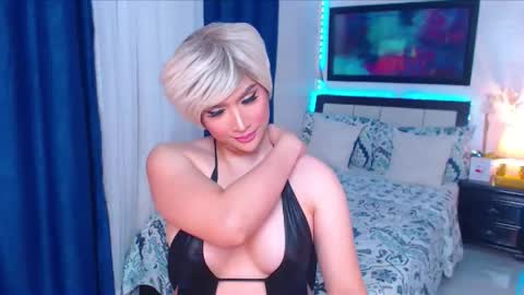 Snapshot of xplaymateamandax chatting on 02.12.26 amanda online show from 02.12.26