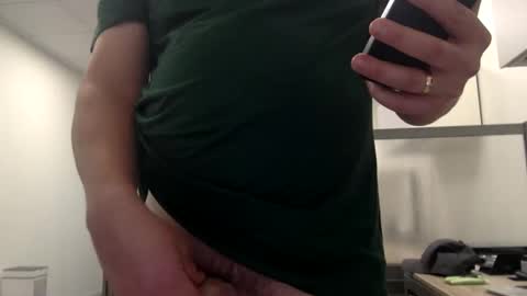 Snapshot of xrdrcrx chatting on 02.05.25 xrdrcrx online show from 02.05.25