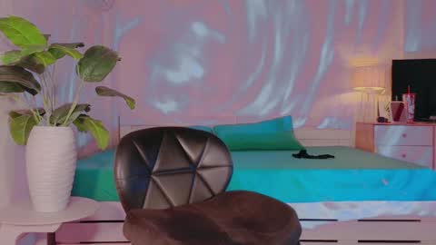 Snapshot of xseductivemichellex chatting on 01.22.25 Michelle online show from 01.22.25