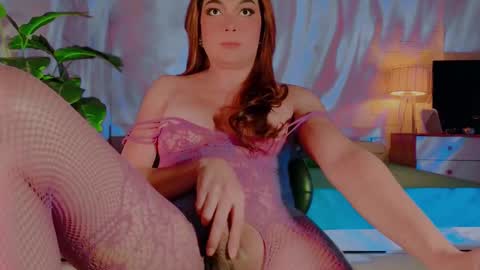 Snapshot of xseductivemichellex chatting on 02.19.25 Michelle online show from 02.19.25