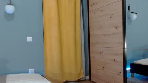 Snapshot of xsexycouples chatting on 01.12.25 AnnaMaee online show from 01.12.25