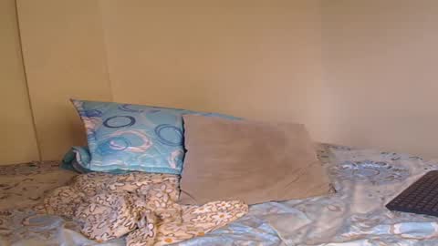 SHIPYBLUNT AND ALESSA INDEPENDENT MODEL online show from 02.17.25