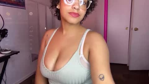 xStarGazingx online show from 10.11.25