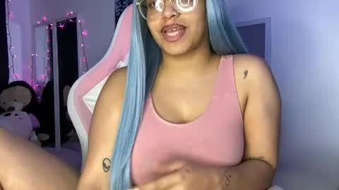 xStarGazingx online show from 07.02.26