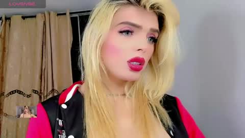 Snapshot of xthesexyboyx chatting on 05.31.26 Femboy Exotic online show from 05.31.26