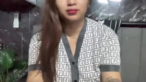 Snapshot of xtremelyasian chatting on 04.23.26 xtremelyasian online show from 04.23.26
