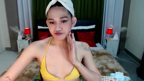 xtspetitehugecock online show from 02.24.26