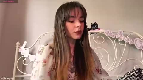 Lily online show from 07.10.26